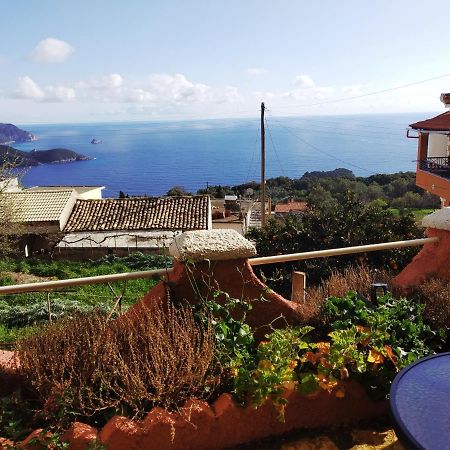Traditional Panoramic Sea View House Lákones المظهر الخارجي الصورة